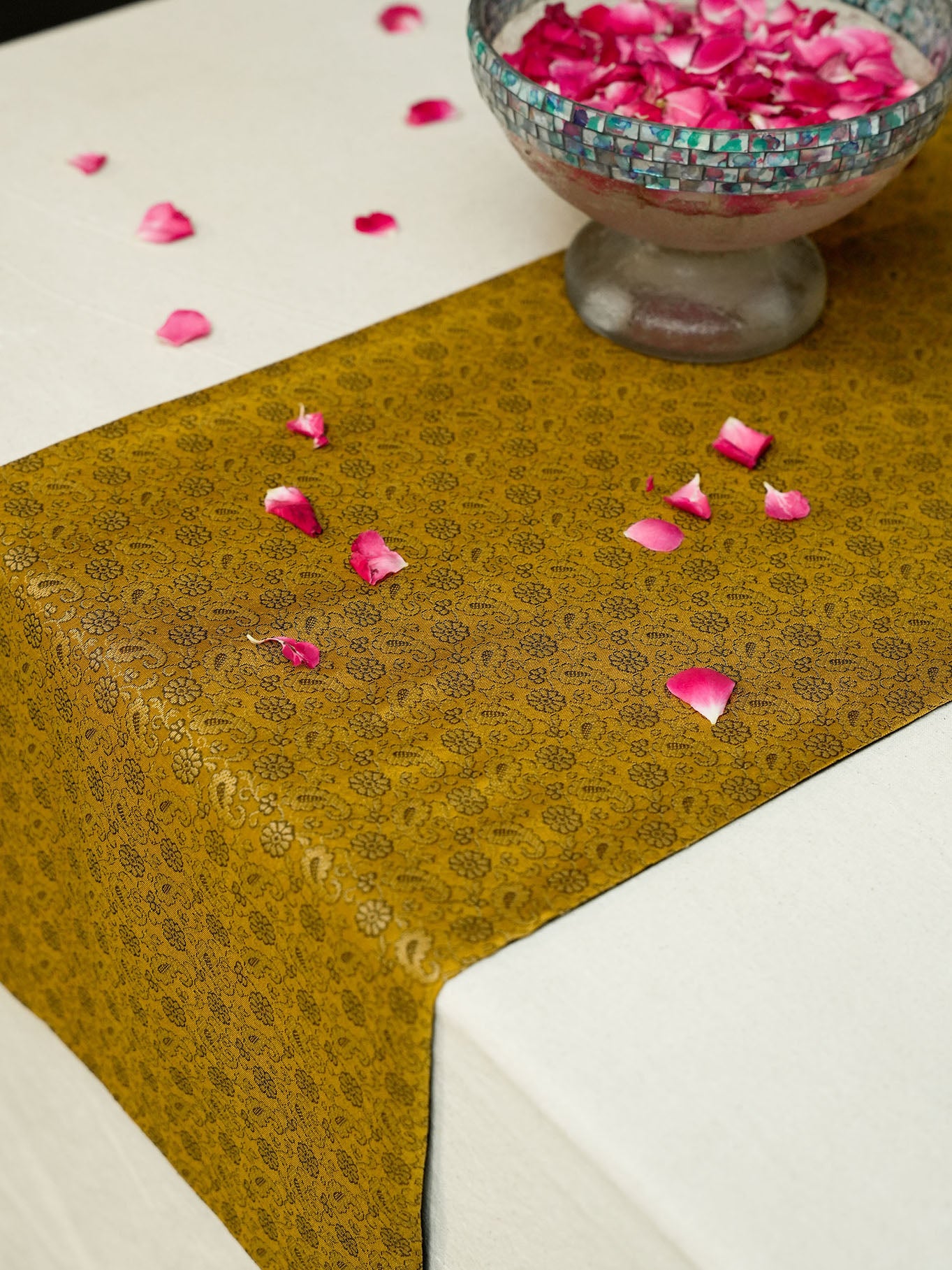 Timeless Green  Jacquard Table Runner