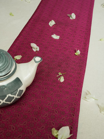 Opulent Pink Jacquard Table Runner