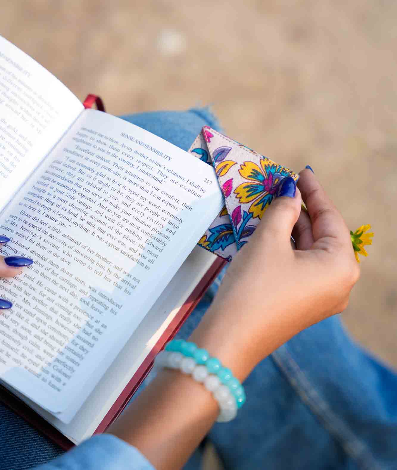 Floral Fantasy Bookmark - set of 5 pc