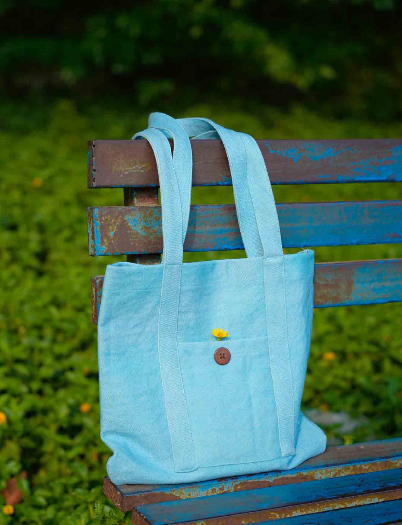 Go Sea Green in Style : Tote Bag